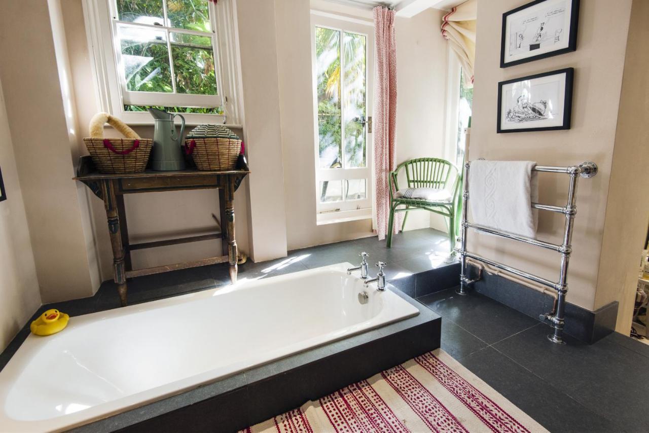 Vintage Shepherds Bush By Westfield * London